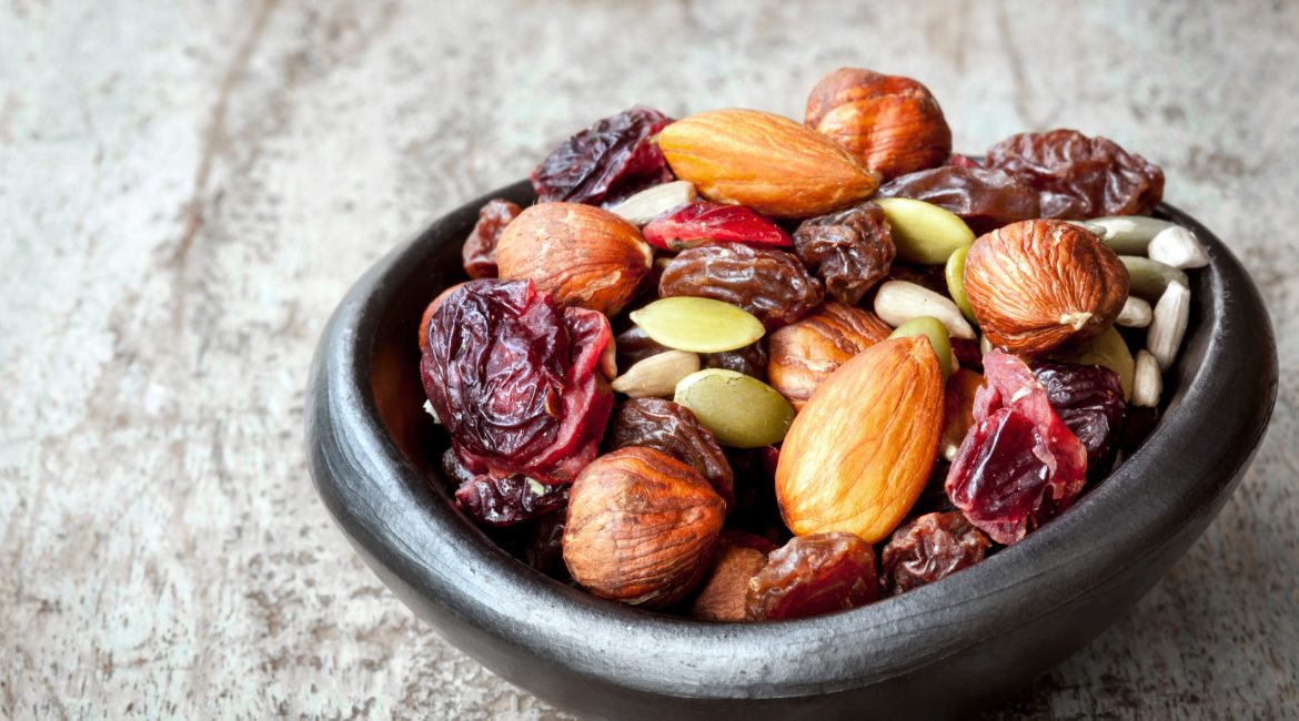 homemade-trail-mix
