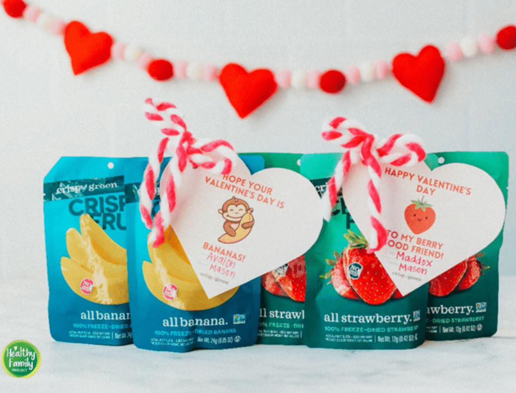 Crispy Green Crispy Fruit Snack Bags decorated with Crispy Green Valentine's Day Messages.