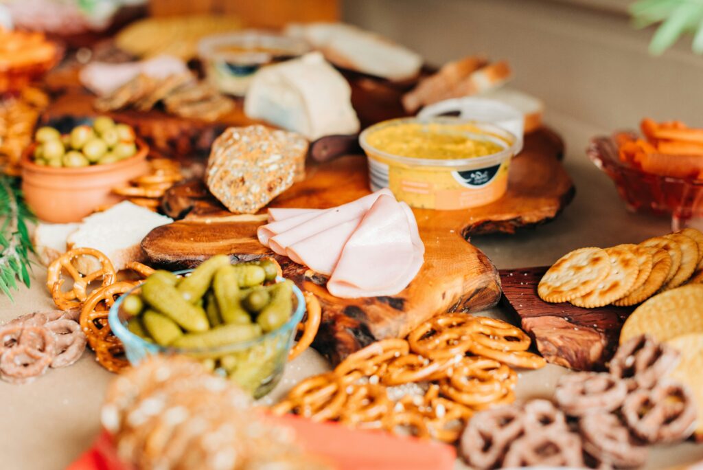 creating-a-mouth-watering-grazing-table 