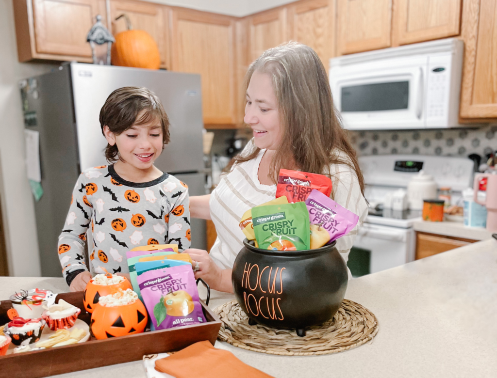 Navigating Halloween with Food Allergies: Sweet Treats Without the Worry-1
